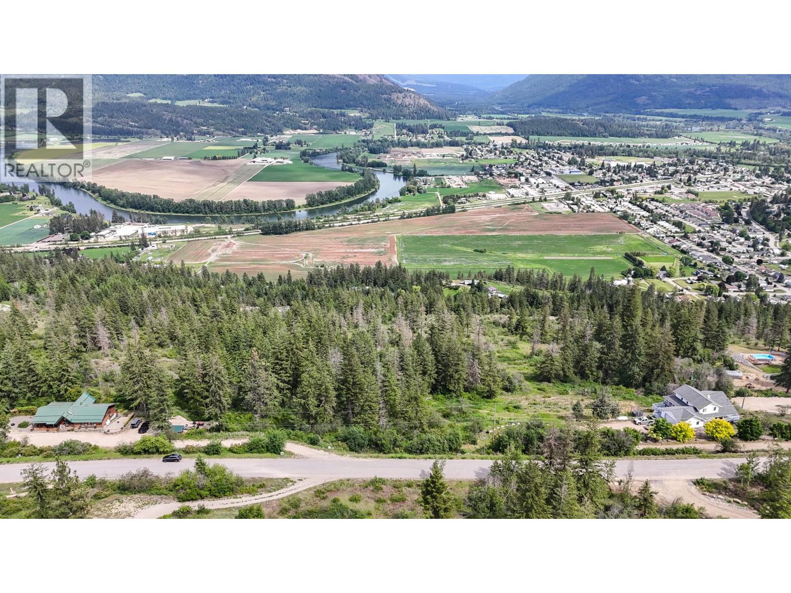 121 Twin Lakes Road, Enderby, British Columbia  V0E 1V3 - Photo 6 - 10389325