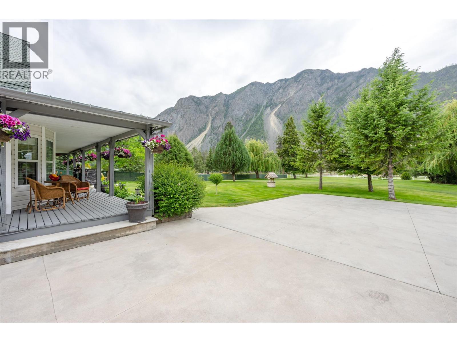 2900 River Road, Keremeos, British Columbia  V0X 1N1 - Photo 16 - 10389344