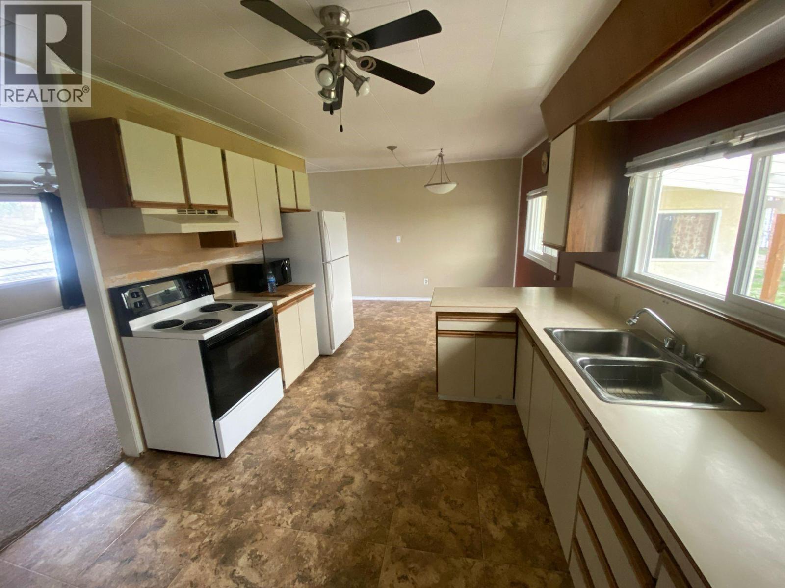 3338 Brun Road, Lake Country, British Columbia  V4V 1X4 - Photo 9 - 10389042