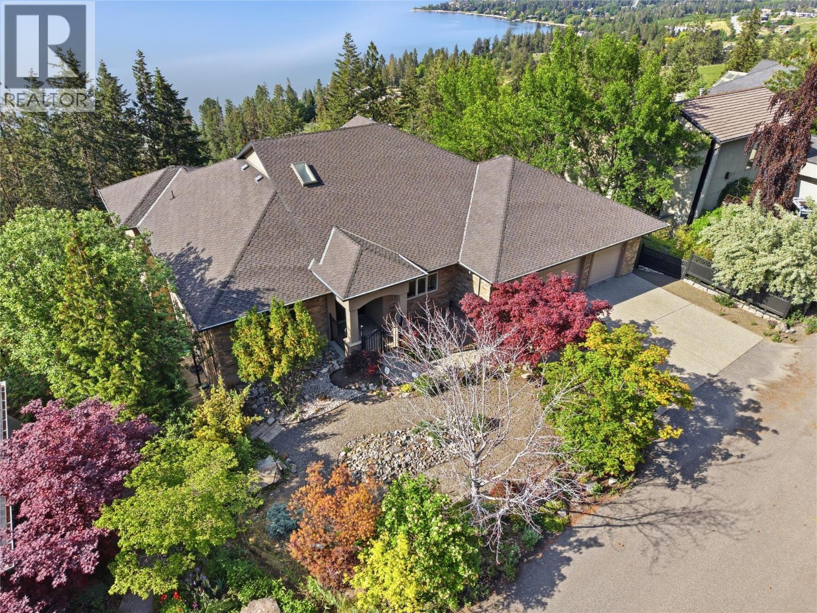 448 Viewcrest Road, kelowna, British Columbia