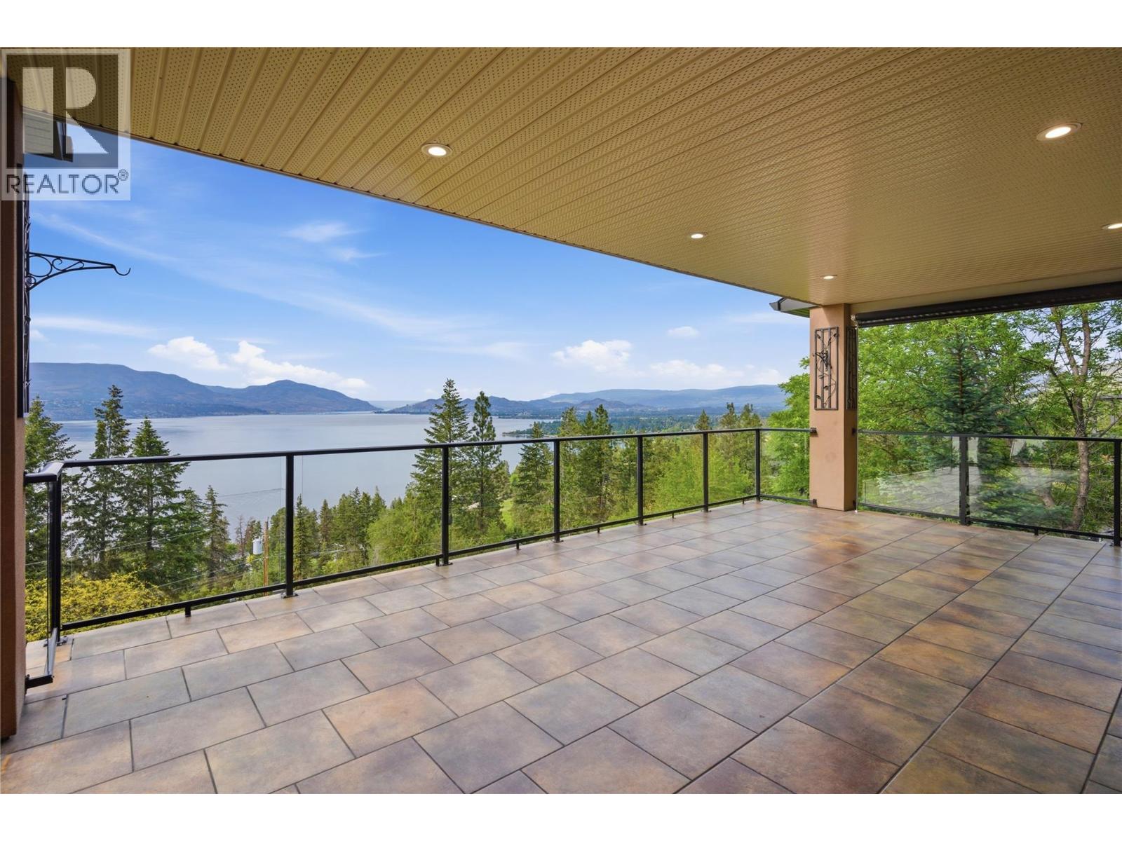 448 Viewcrest Road, Kelowna, British Columbia  V1W 4K1 - Photo 14 - 10389290