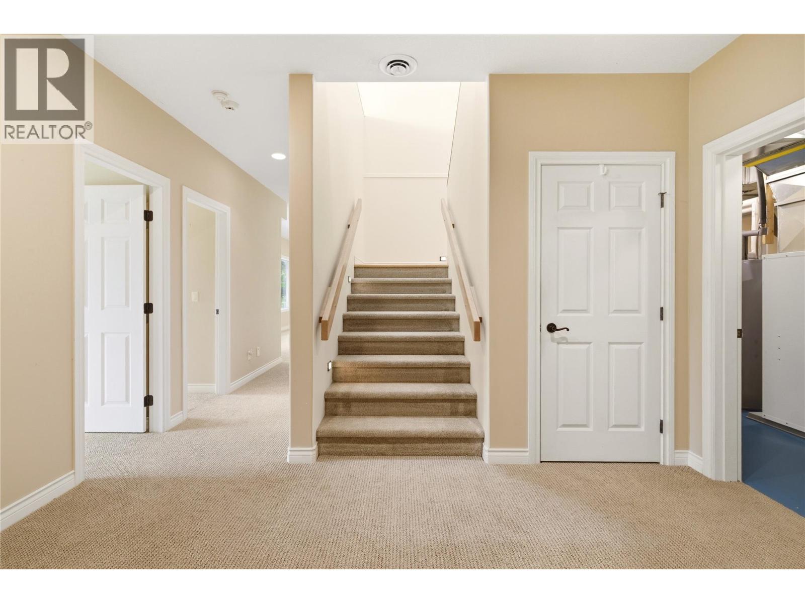 448 Viewcrest Road, Kelowna, British Columbia  V1W 4K1 - Photo 35 - 10389290