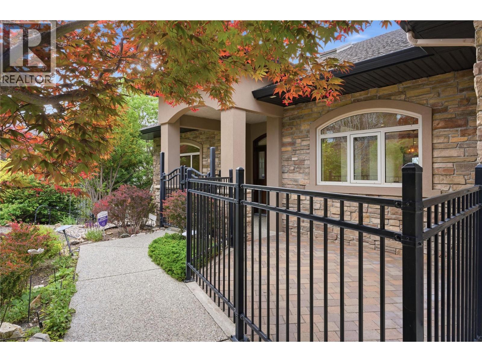 448 Viewcrest Road, Kelowna, British Columbia  V1W 4K1 - Photo 73 - 10389290