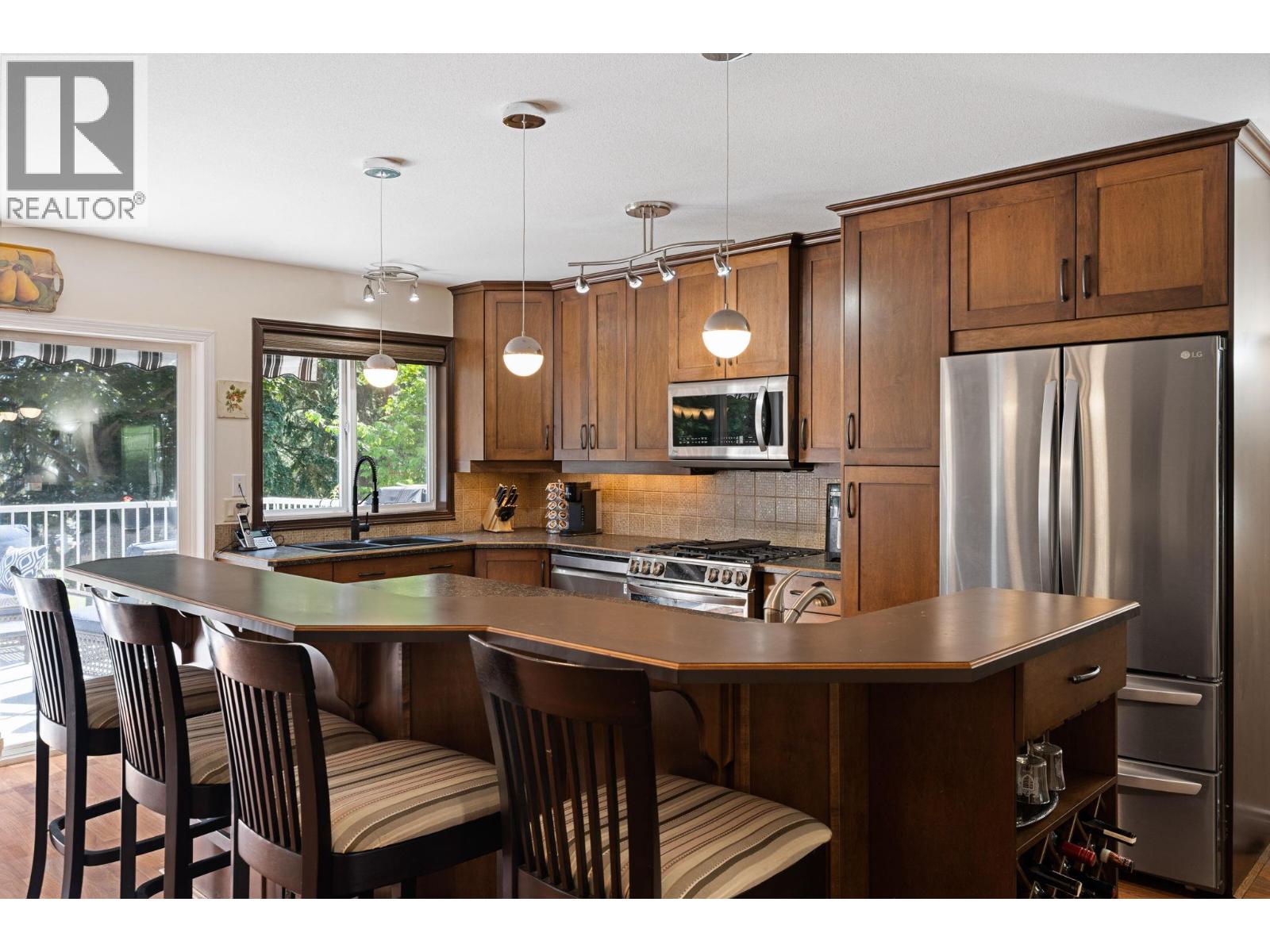 2211 Shannon Woods Place, West Kelowna, British Columbia  V4T 2L9 - Photo 2 - 10388939