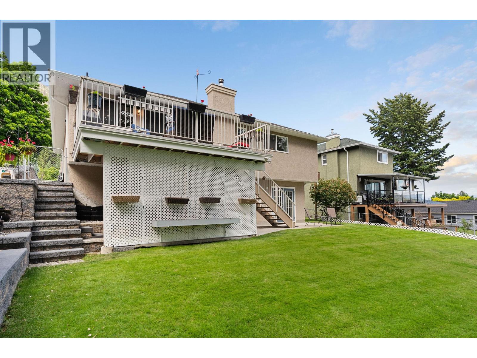 2211 Shannon Woods Place, West Kelowna, British Columbia  V4T 2L9 - Photo 3 - 10388939