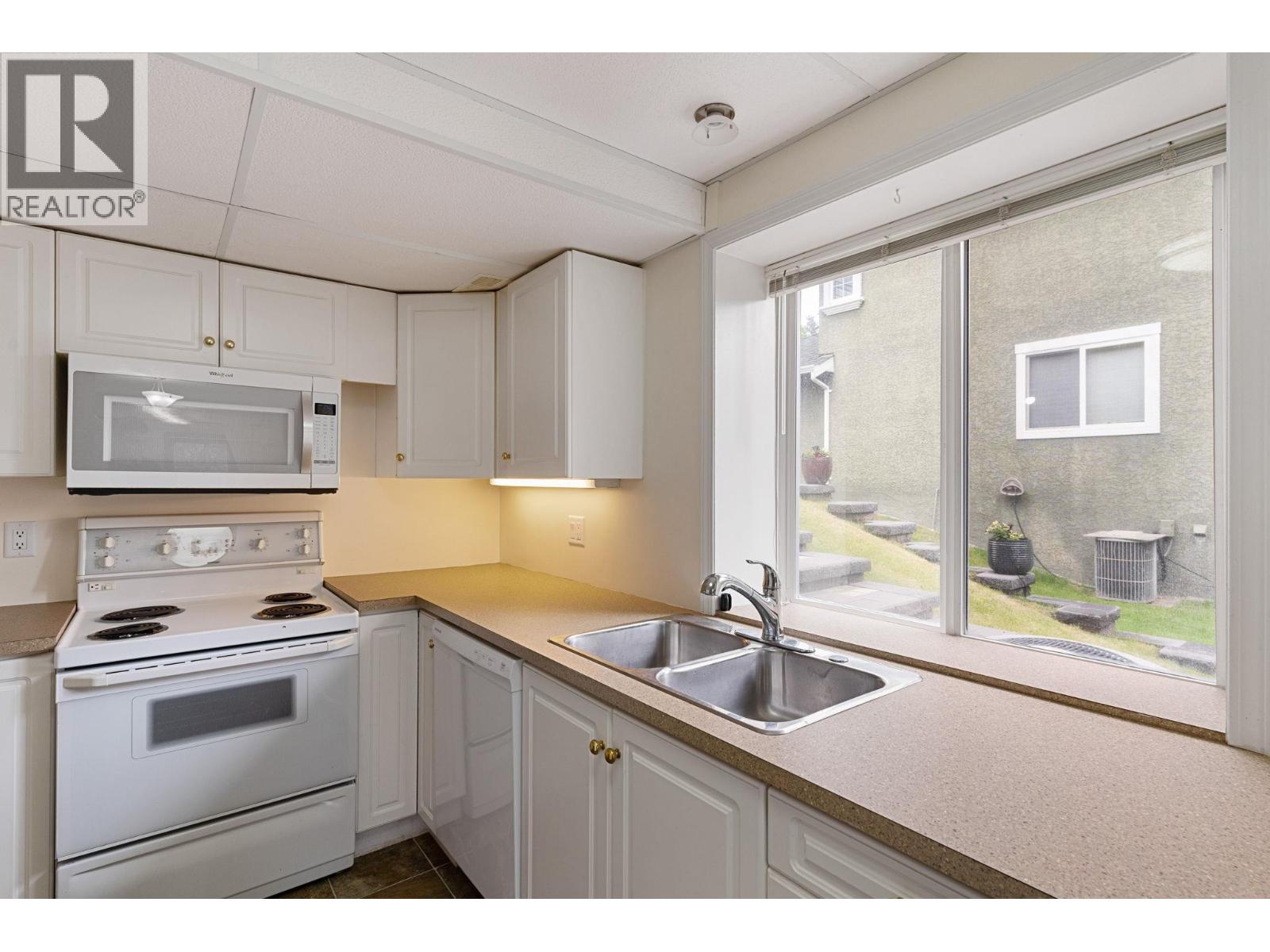 2211 Shannon Woods Place, West Kelowna, British Columbia  V4T 2L9 - Photo 30 - 10388939