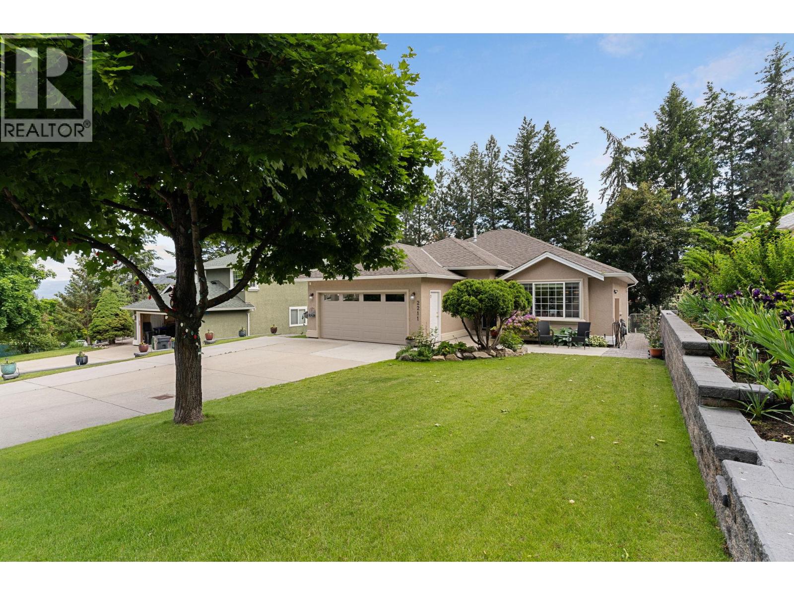 2211 Shannon Woods Place, West Kelowna, British Columbia  V4T 2L9 - Photo 6 - 10388939