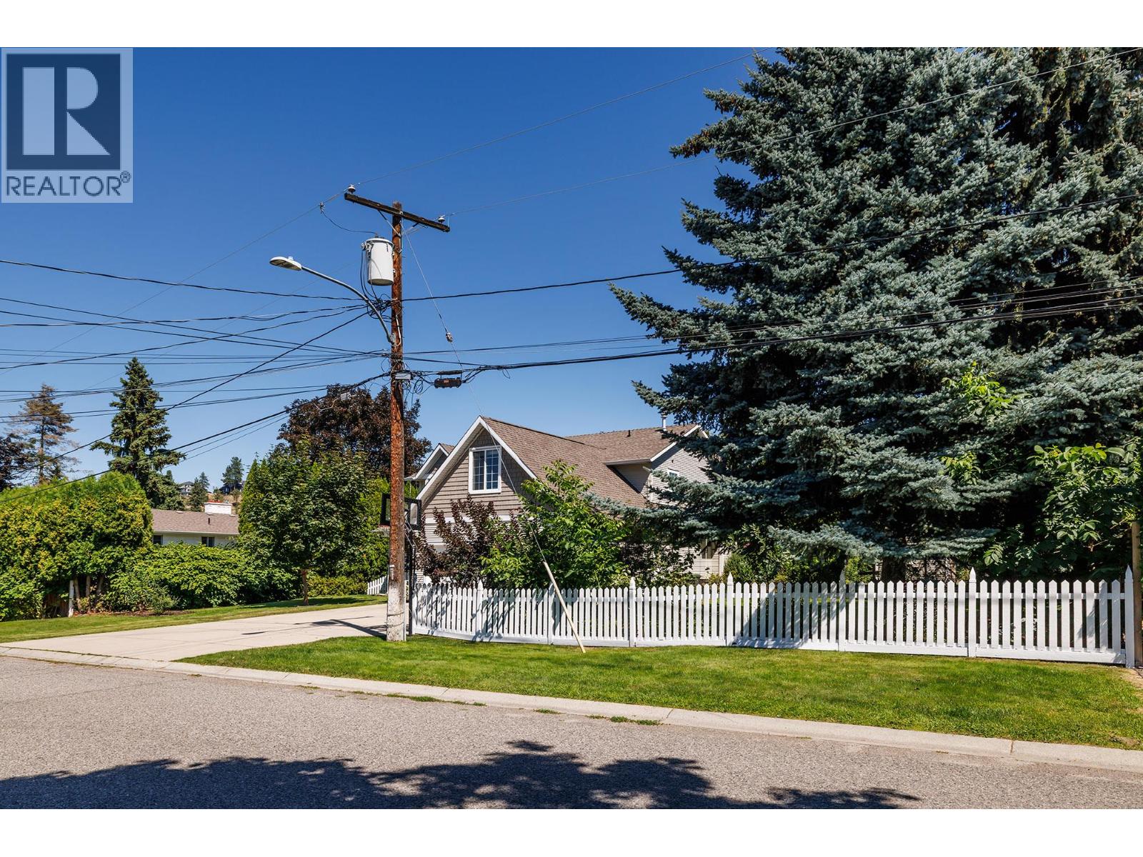 4551 Horak Road, Kelowna, British Columbia  V1W 1S1 - Photo 28 - 10388893