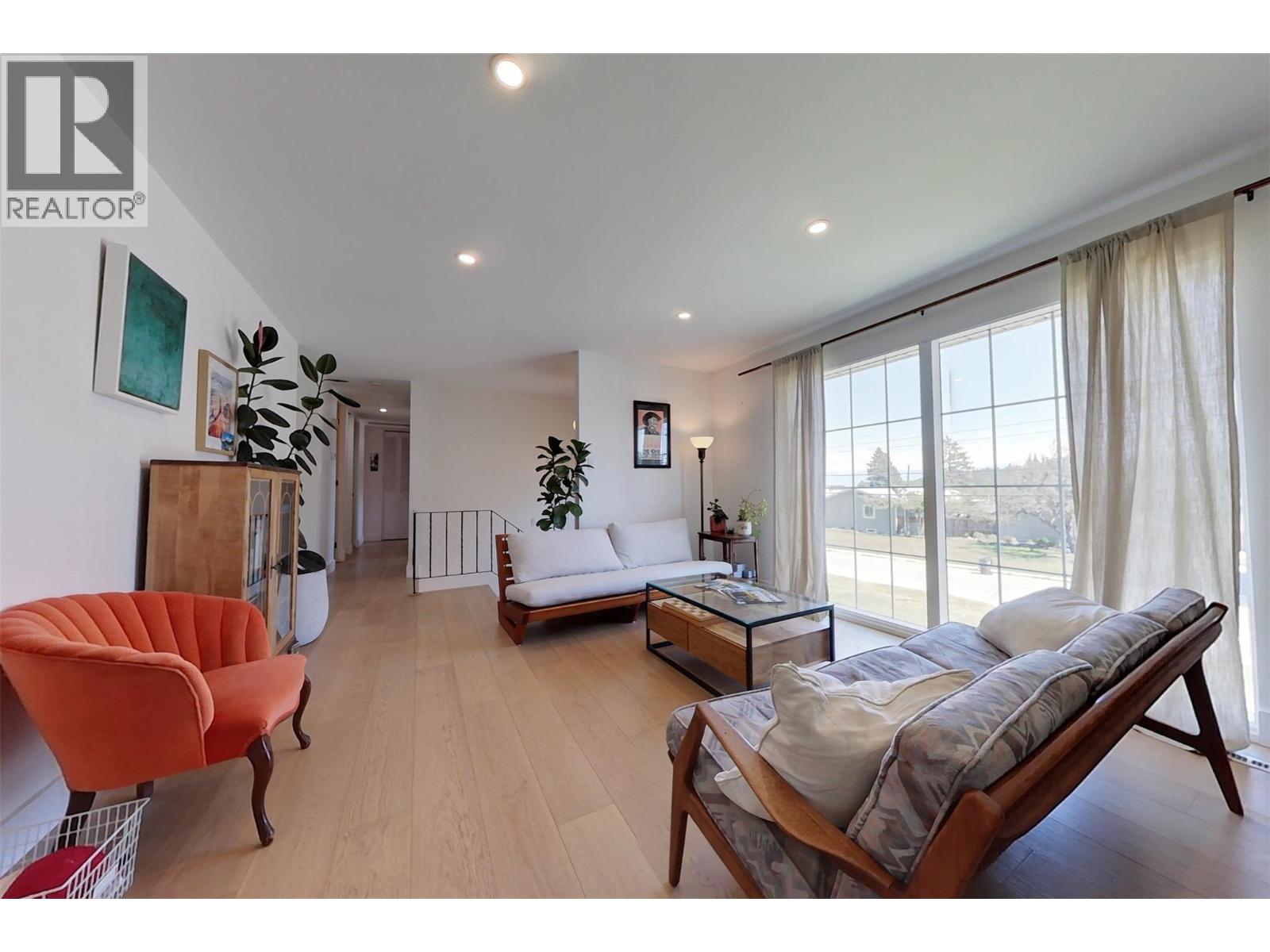 129 Levirs Avenue, Kimberley, British Columbia  V1A 1X6 - Photo 5 - 10389392