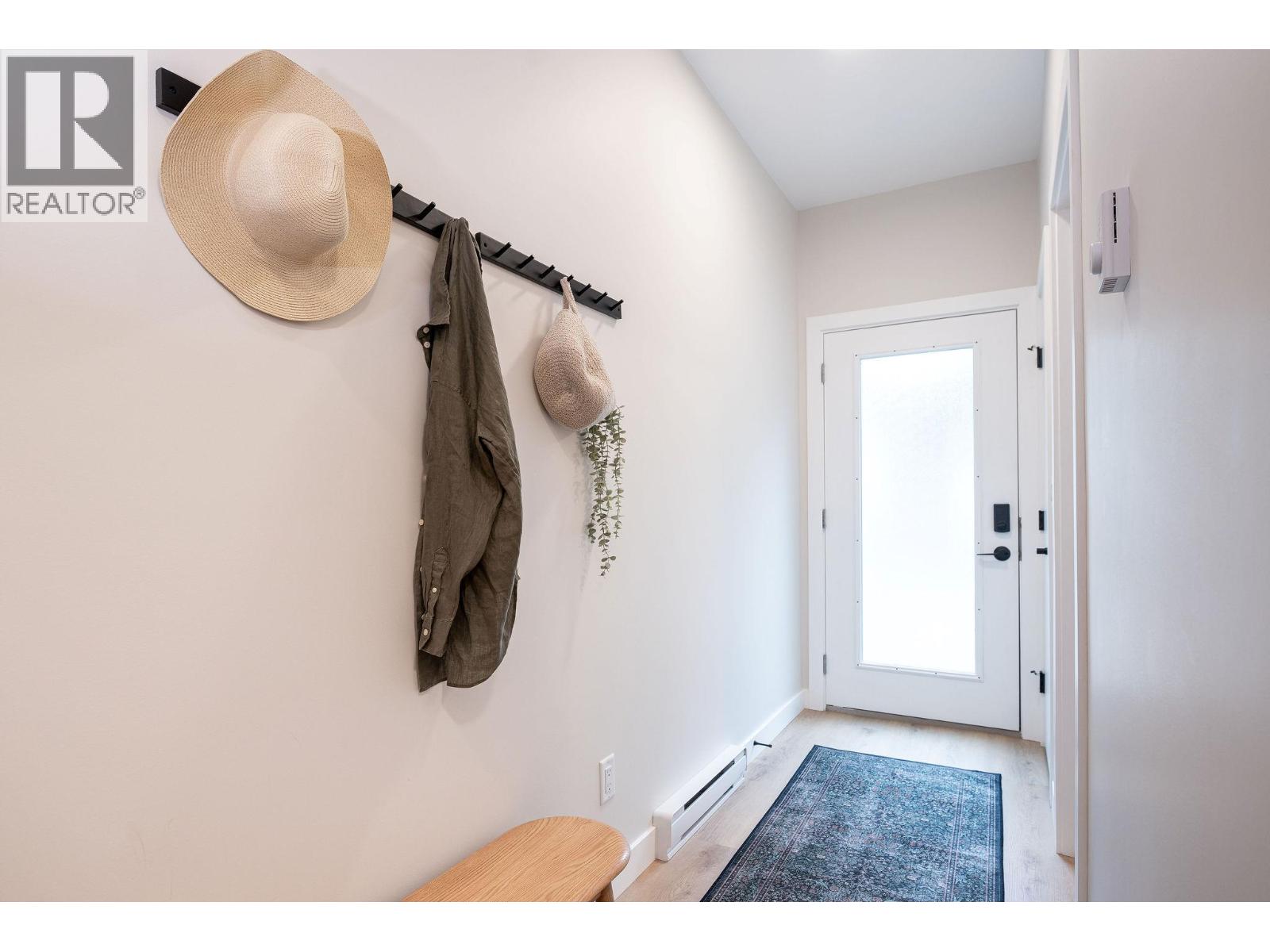406 King Street, Revelstoke, British Columbia  V0E 2S0 - Photo 10 - 10388792