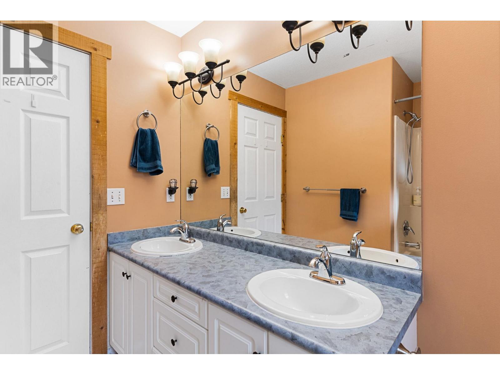 3052 Ensign Way, West Kelowna, British Columbia  V4T 1V1 - Photo 17 - 10389186