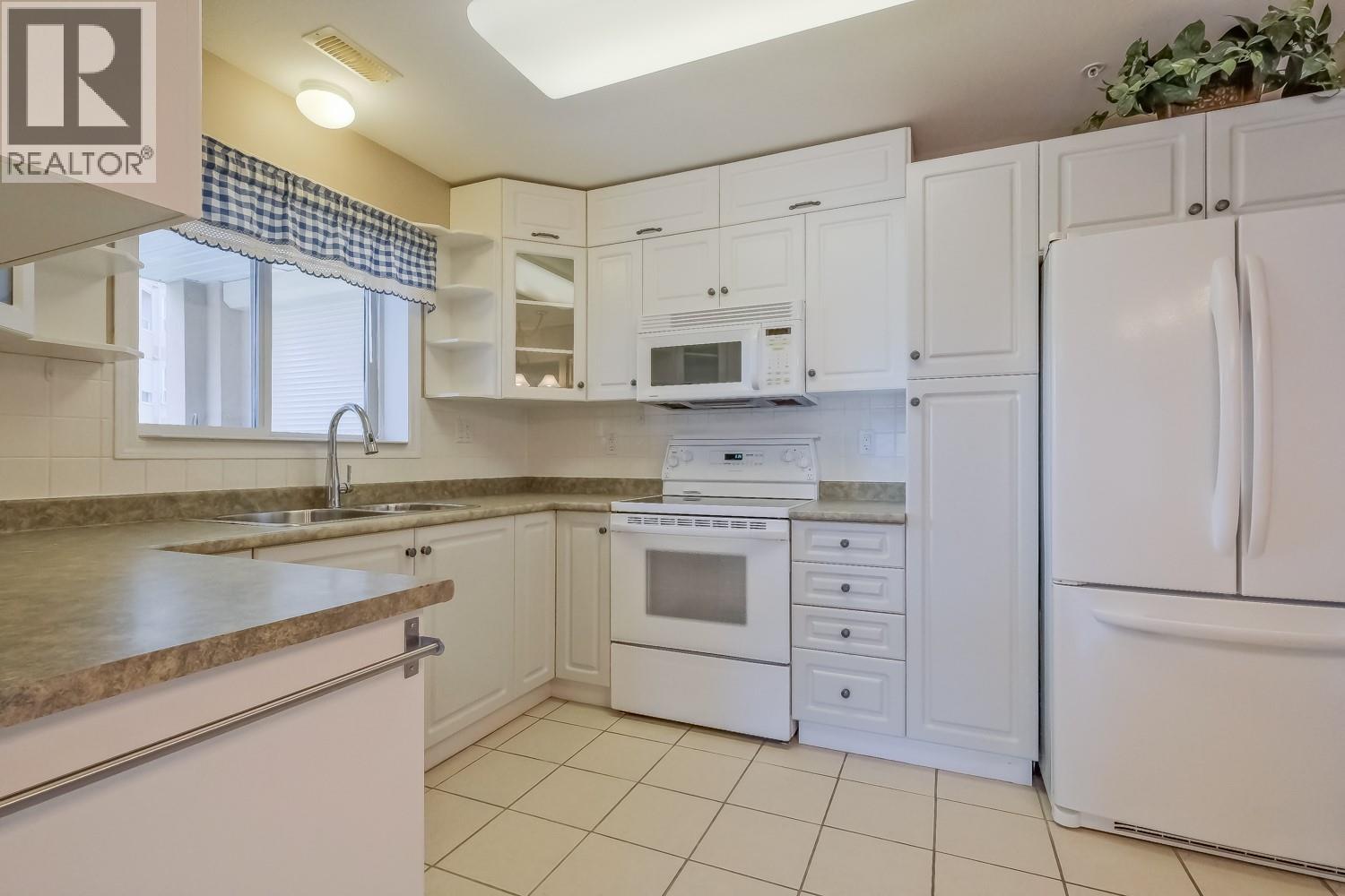 2255 Atkinson Street Unit# 202, Penticton, British Columbia  V2A 8R7 - Photo 10 - 10389407