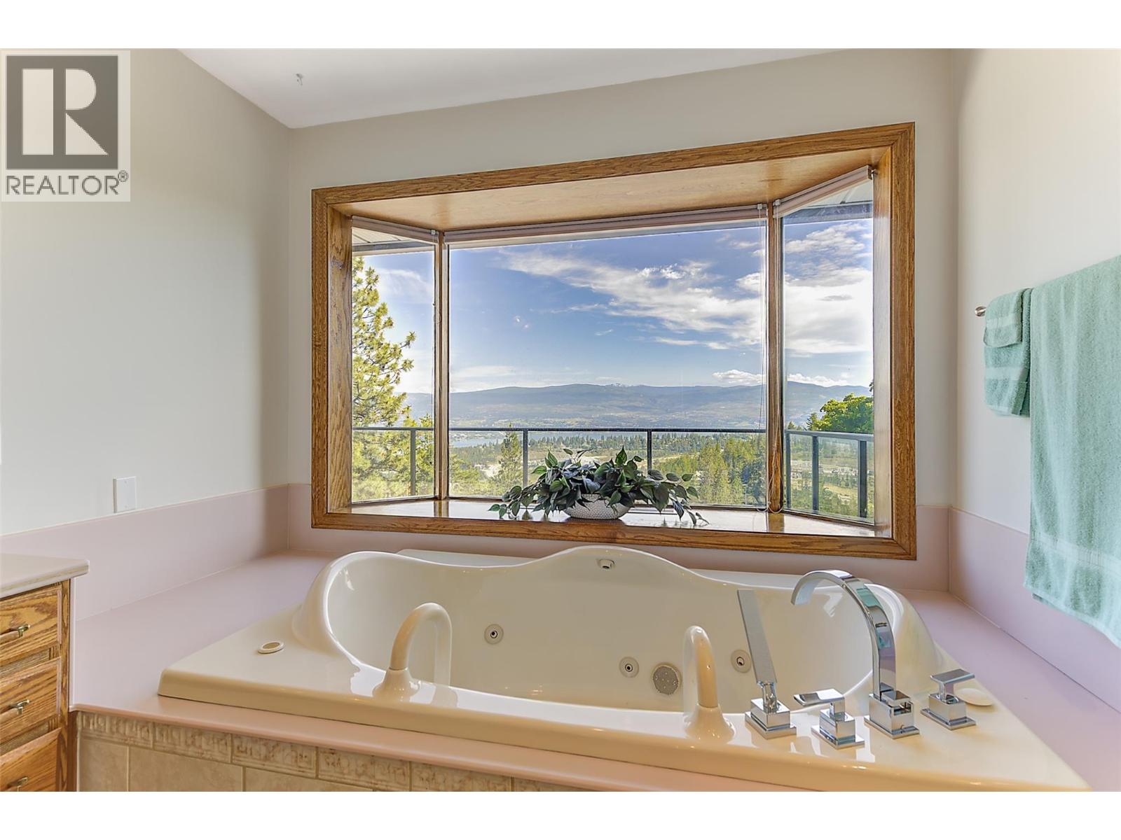 1525 Klein Road, West Kelowna, British Columbia  V1Z 3H5 - Photo 50 - 10388790