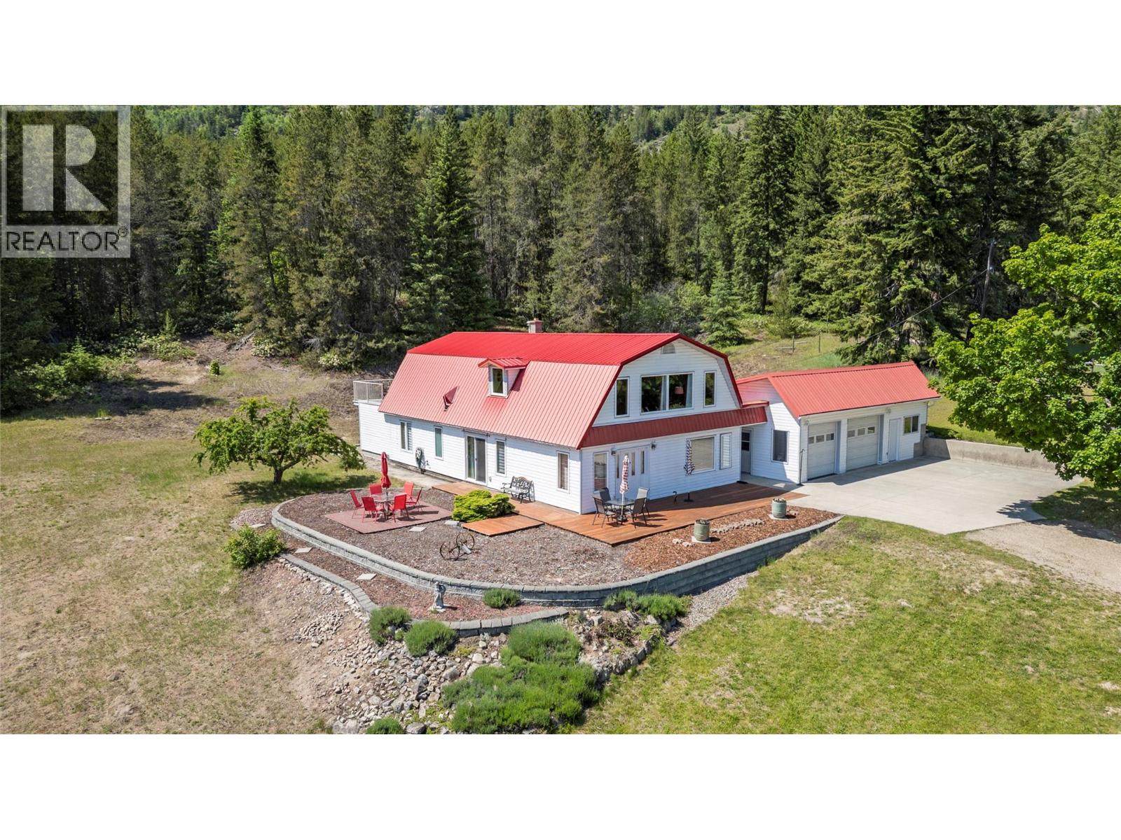 5641 50 Street NW, salmon arm, British Columbia