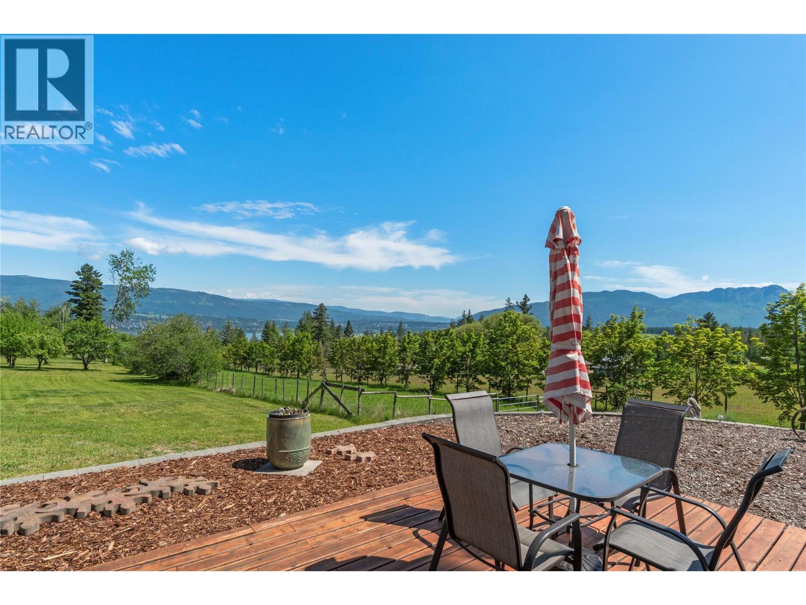 5641 50 Street Nw, Salmon Arm, British Columbia  V1E 3A6 - Photo 13 - 10388430