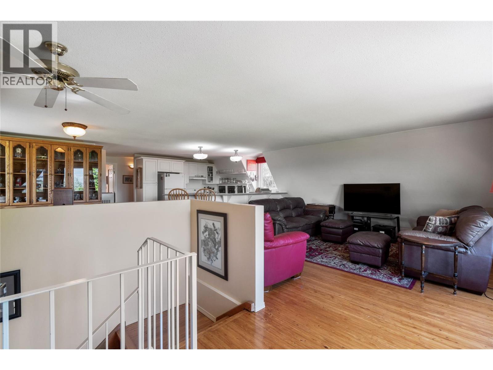 5641 50 Street Nw, Salmon Arm, British Columbia  V1E 3A6 - Photo 19 - 10388430