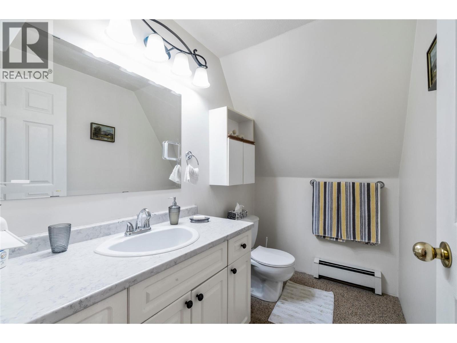 5641 50 Street Nw, Salmon Arm, British Columbia  V1E 3A6 - Photo 36 - 10388430