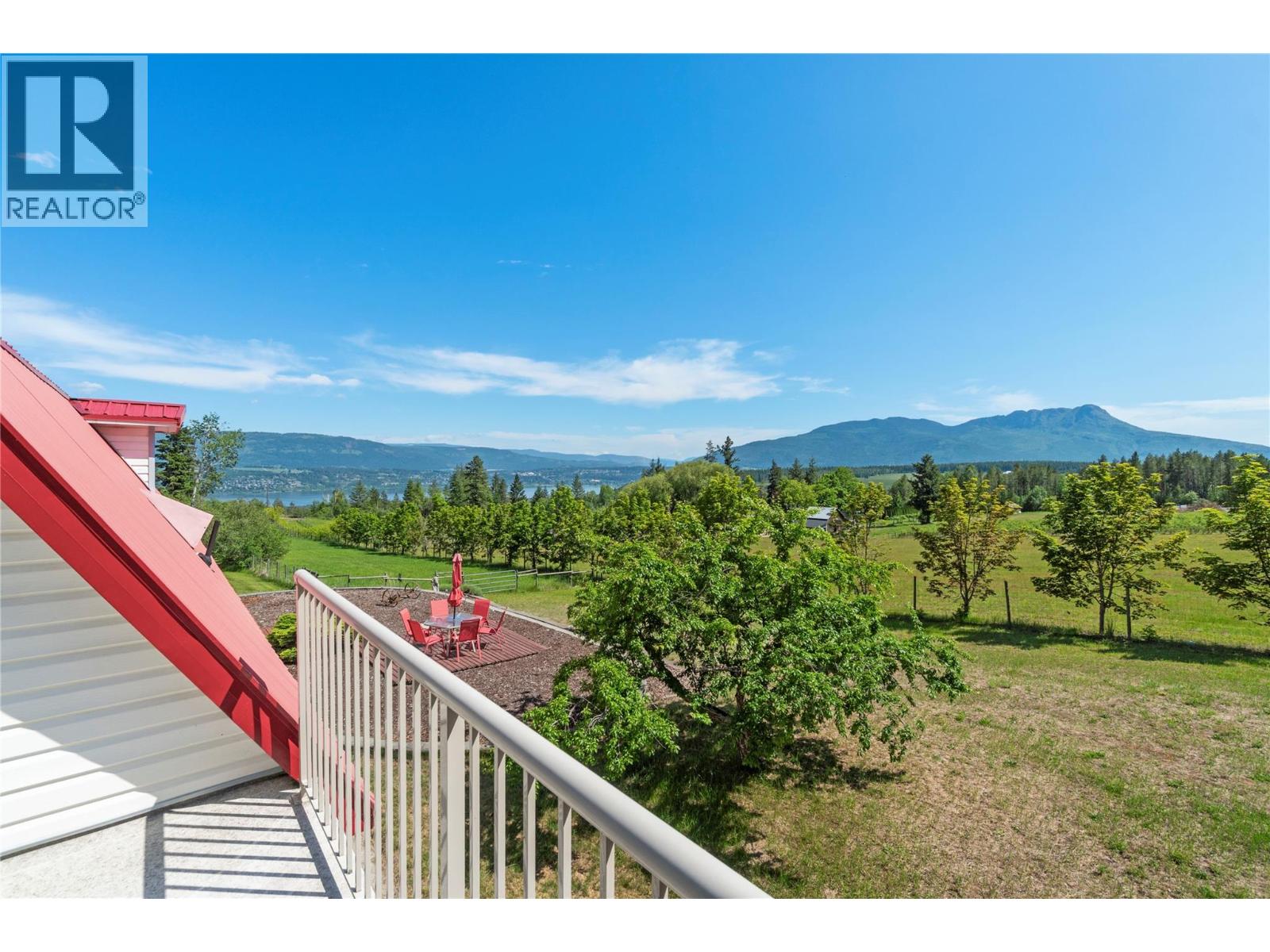 5641 50 Street Nw, Salmon Arm, British Columbia  V1E 3A6 - Photo 46 - 10388430