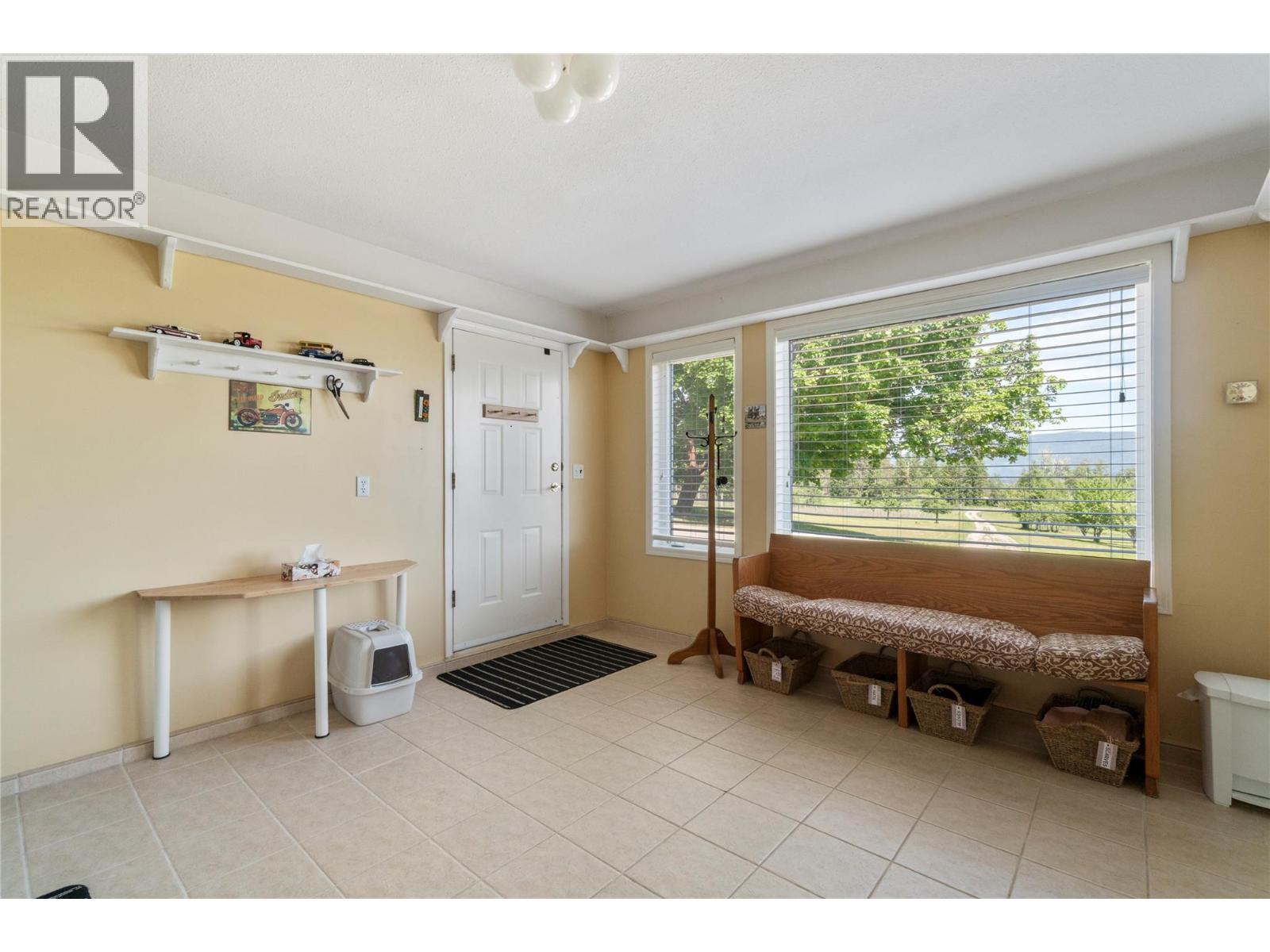 5641 50 Street Nw, Salmon Arm, British Columbia  V1E 3A6 - Photo 50 - 10388430