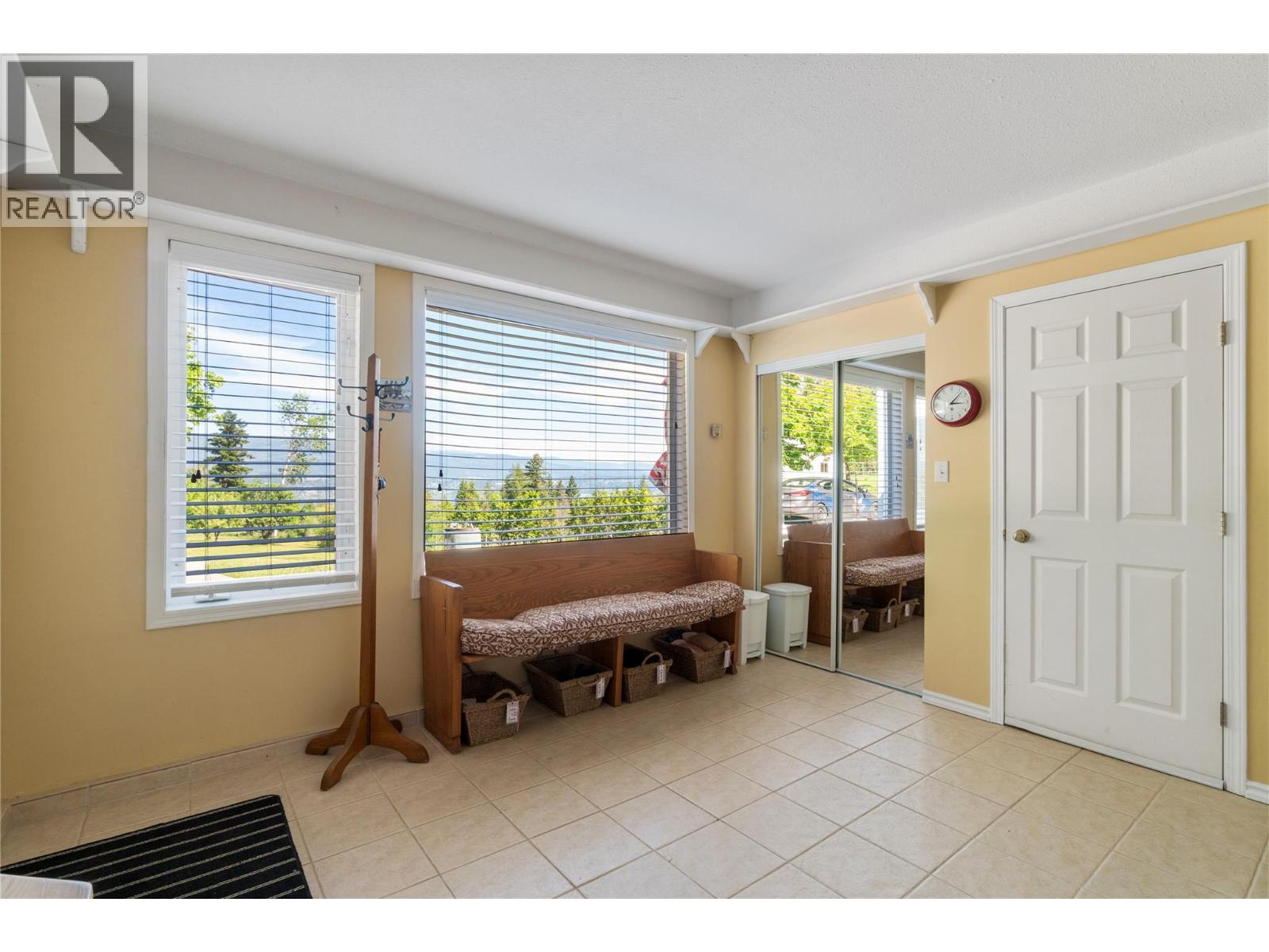 5641 50 Street Nw, Salmon Arm, British Columbia  V1E 3A6 - Photo 53 - 10388430