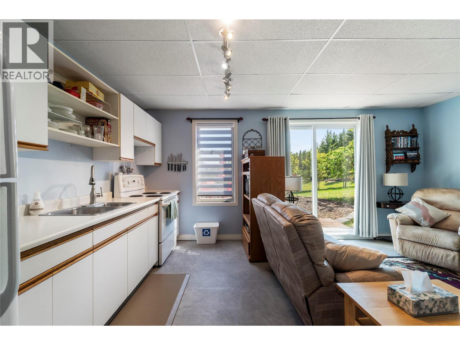5641 50 Street Nw, Salmon Arm, British Columbia  V1E 3A6 - Photo 55 - 10388430