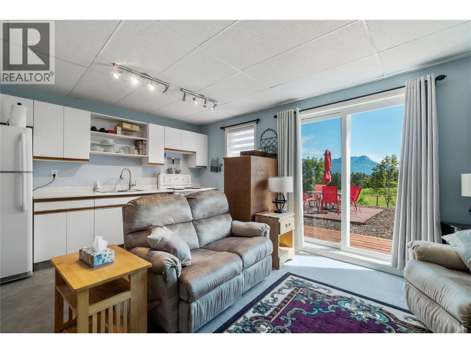 5641 50 Street Nw, Salmon Arm, British Columbia  V1E 3A6 - Photo 57 - 10388430