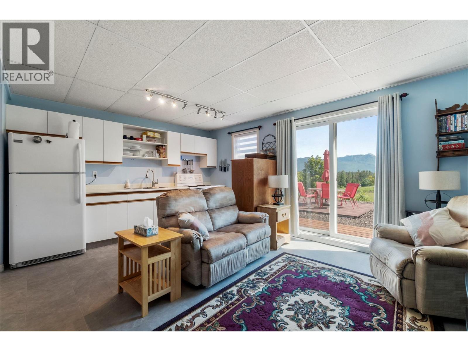 5641 50 Street Nw, Salmon Arm, British Columbia  V1E 3A6 - Photo 58 - 10388430