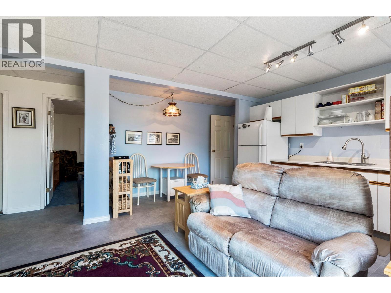 5641 50 Street Nw, Salmon Arm, British Columbia  V1E 3A6 - Photo 60 - 10388430