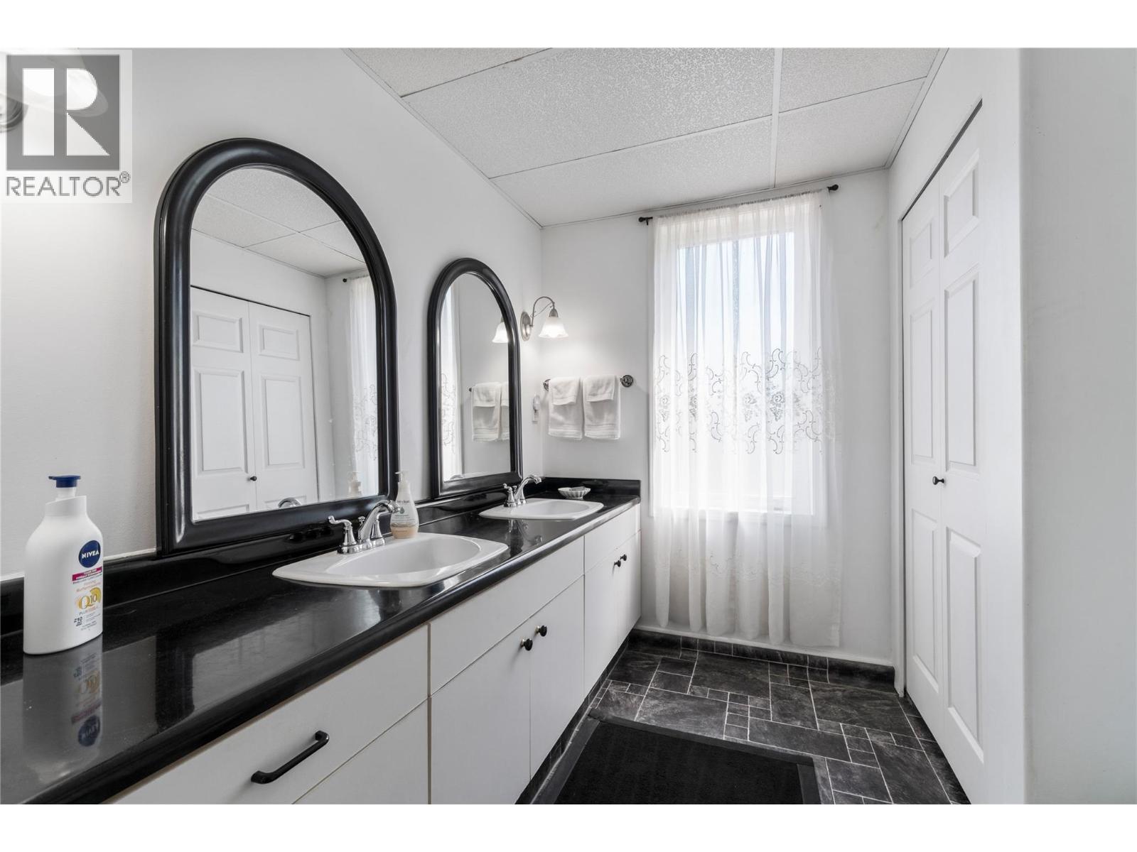 5641 50 Street Nw, Salmon Arm, British Columbia  V1E 3A6 - Photo 64 - 10388430