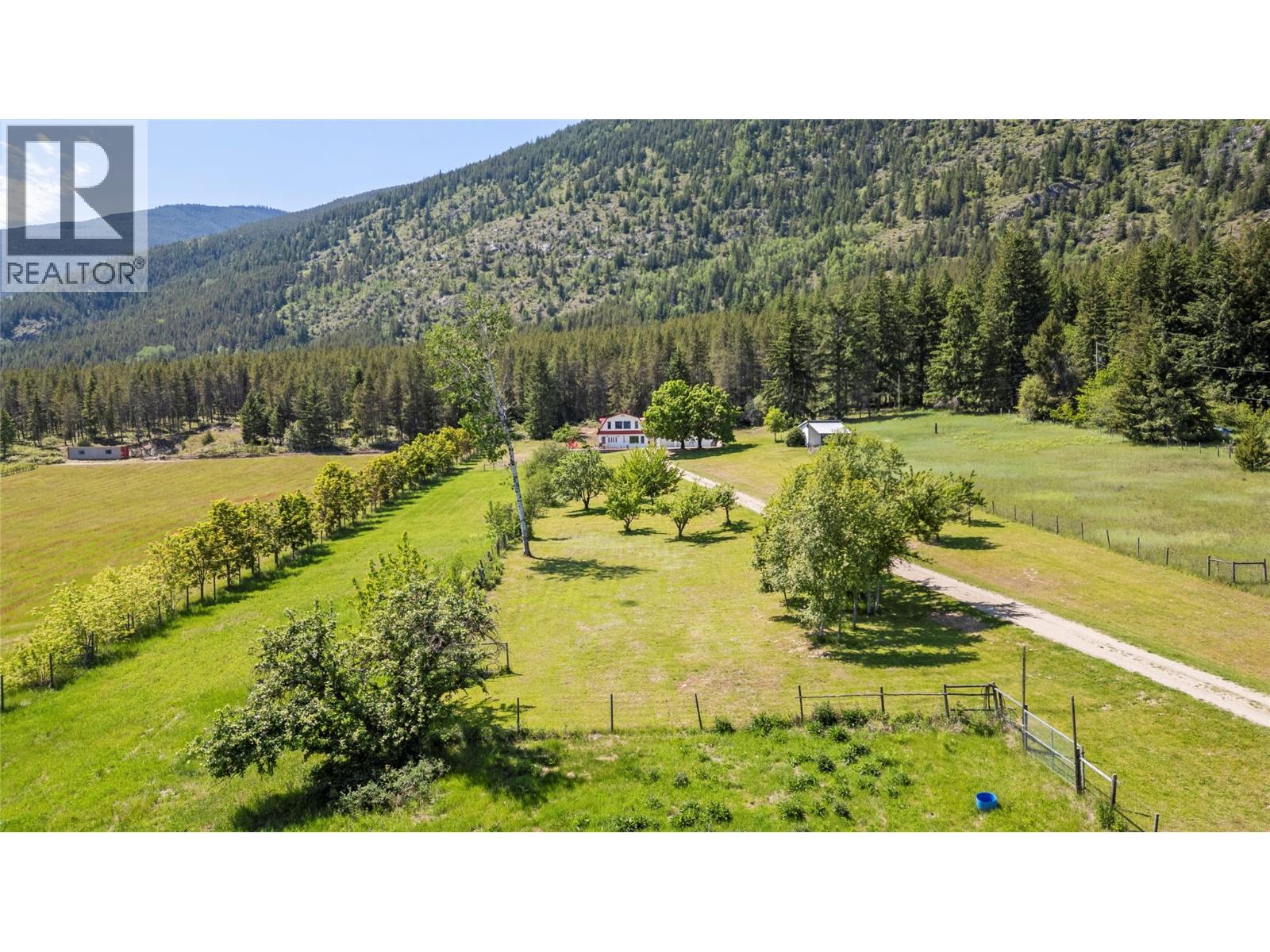 5641 50 Street Nw, Salmon Arm, British Columbia  V1E 3A6 - Photo 75 - 10388430