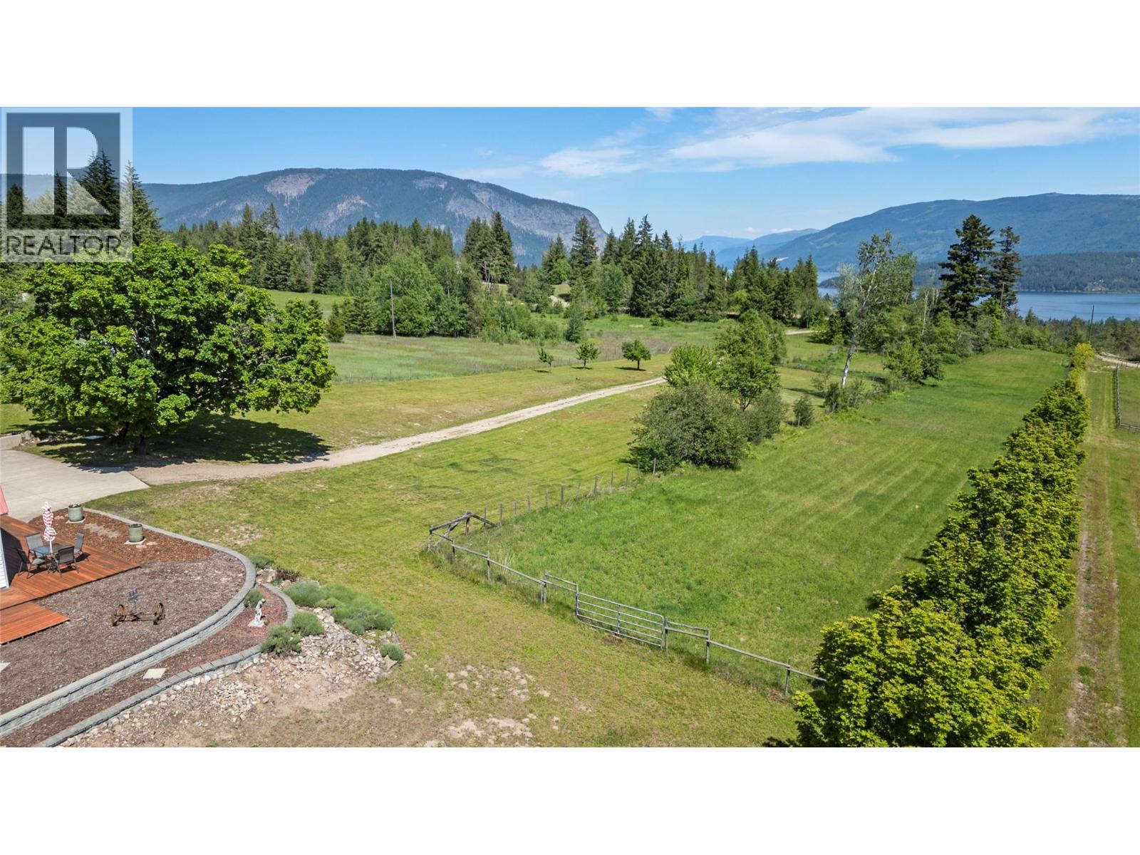 5641 50 Street Nw, Salmon Arm, British Columbia  V1E 3A6 - Photo 81 - 10388430