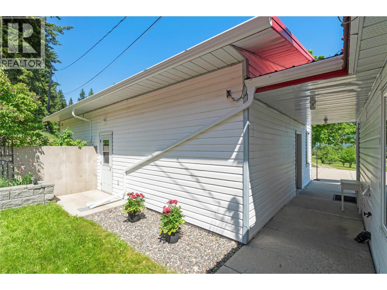 5641 50 Street Nw, Salmon Arm, British Columbia  V1E 3A6 - Photo 90 - 10388430