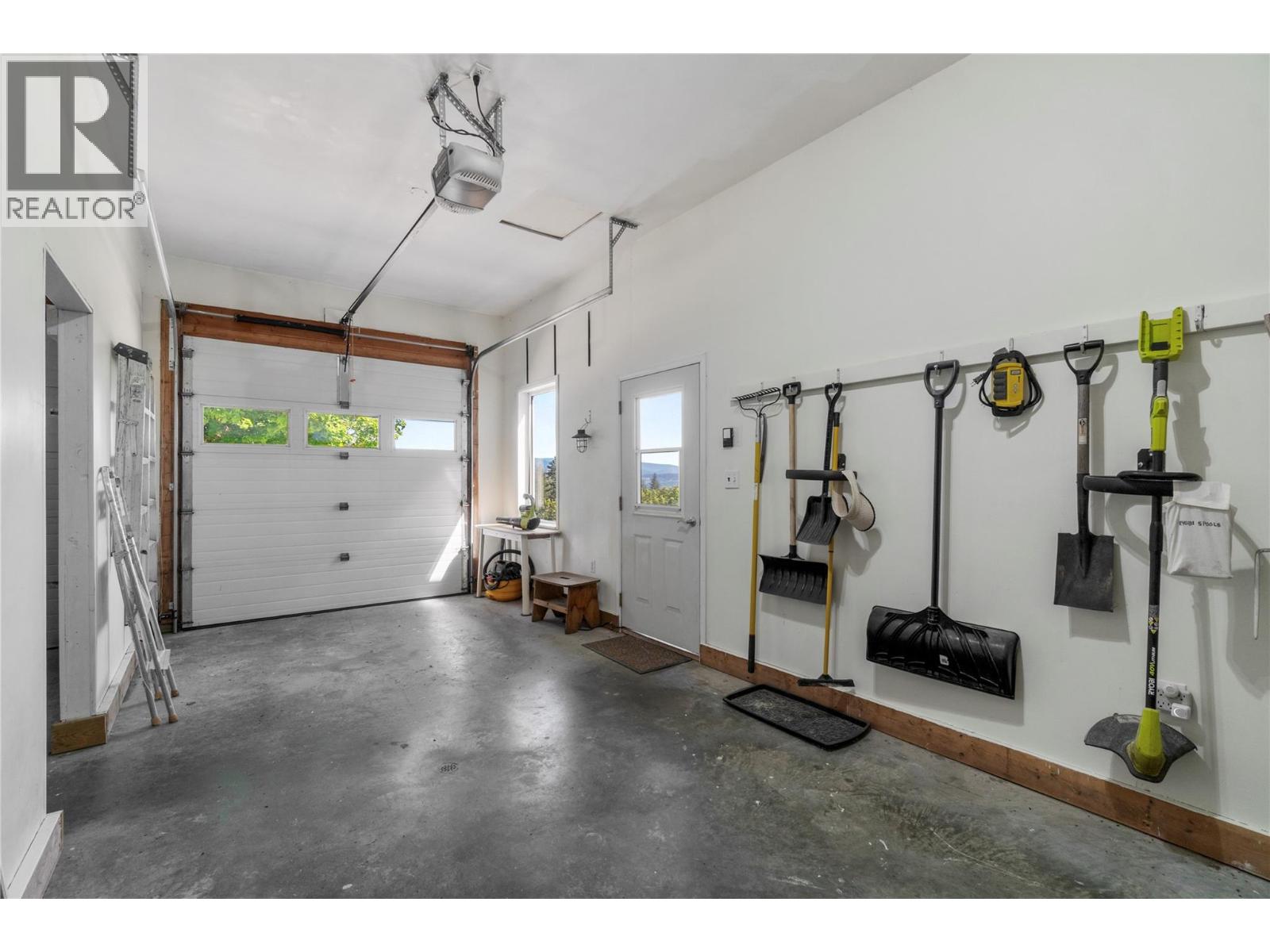 5641 50 Street Nw, Salmon Arm, British Columbia  V1E 3A6 - Photo 93 - 10388430