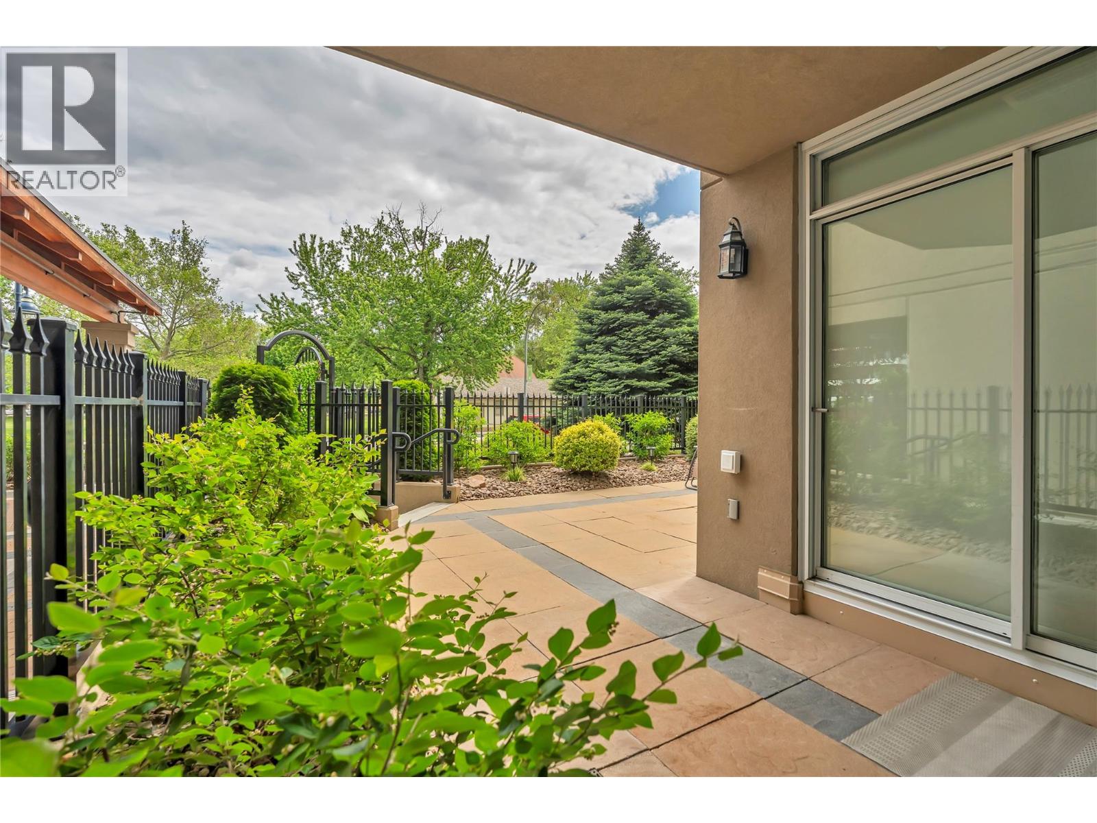 75 Martin Street Unit# 101, Penticton, British Columbia  V2A 9C8 - Photo 3 - 10388392