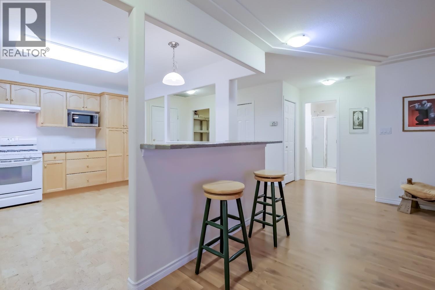 2285 Atkinson Street Unit# 705, Penticton, British Columbia  V2A 8R7 - Photo 4 - 10389412