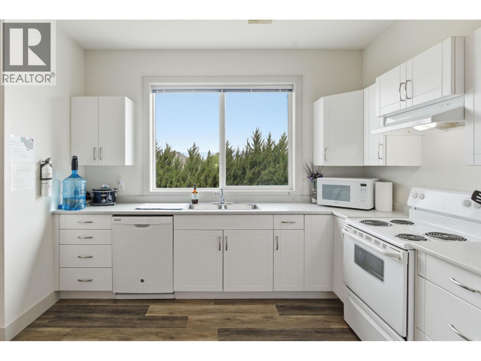 536 Tungsten Court, Kelowna, British Columbia  V1W 5J6 - Photo 25 - 10388713