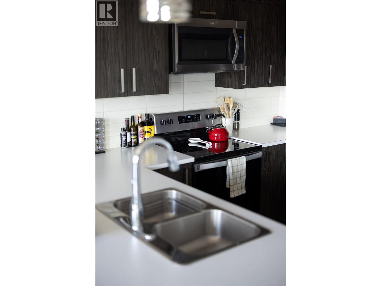 933 Mt Robson Place Unit# 18, Vernon, British Columbia  V1B 4G4 - Photo 12 - 10389427