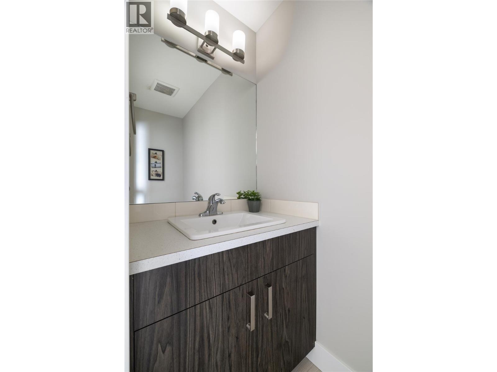 933 Mt Robson Place Unit# 18, Vernon, British Columbia  V1B 4G4 - Photo 16 - 10389427