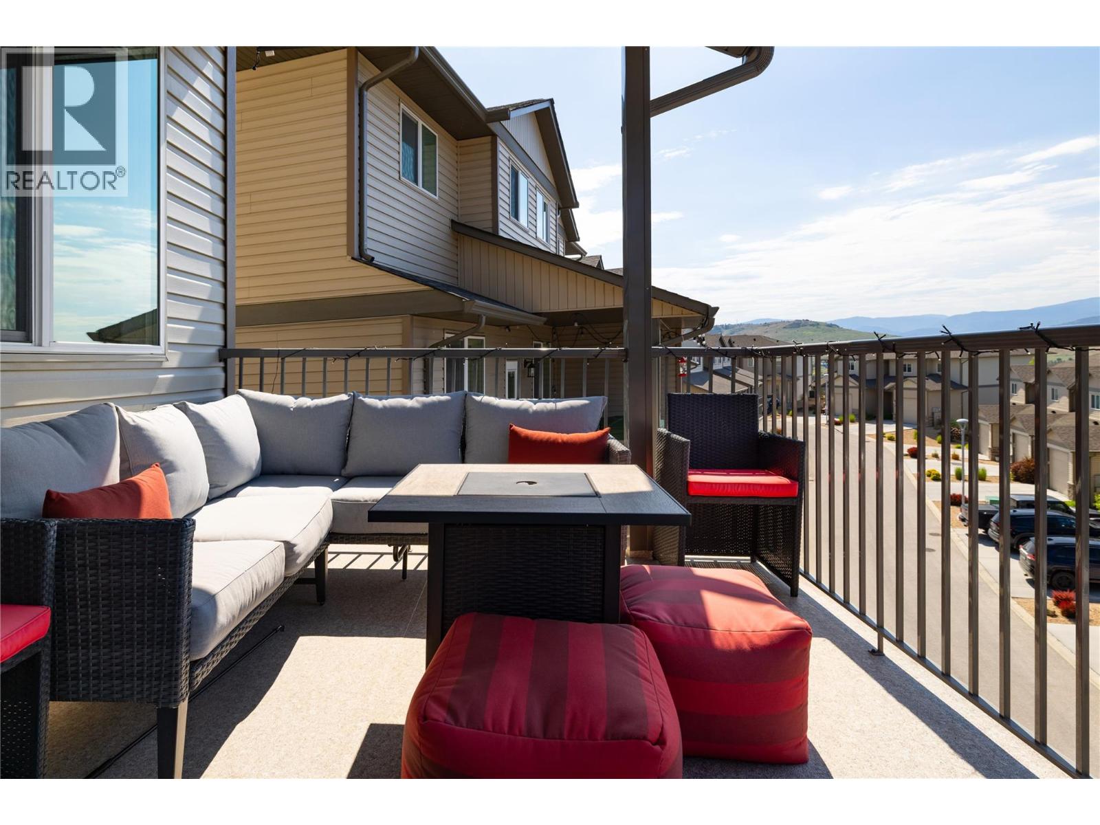 933 Mt Robson Place Unit# 18, Vernon, British Columbia  V1B 4G4 - Photo 5 - 10389427