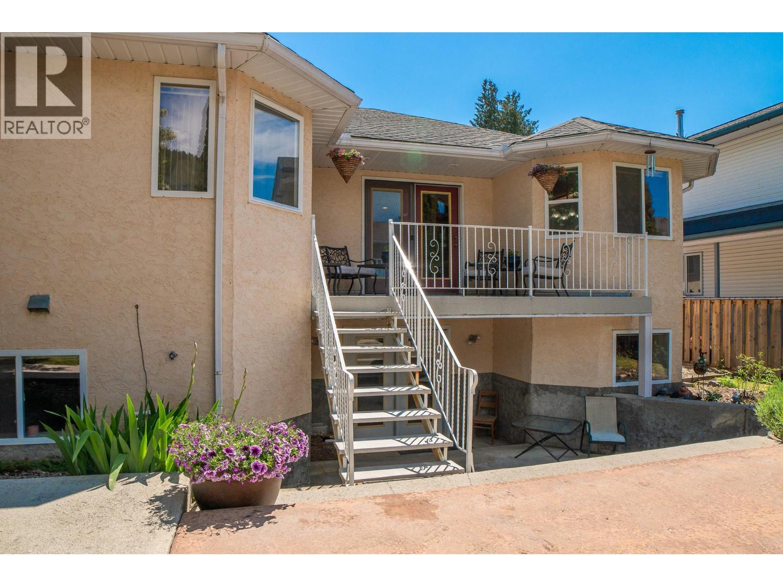 1924 Hurl Street, Creston, British Columbia  V0B 1G4 - Photo 4 - 10389386