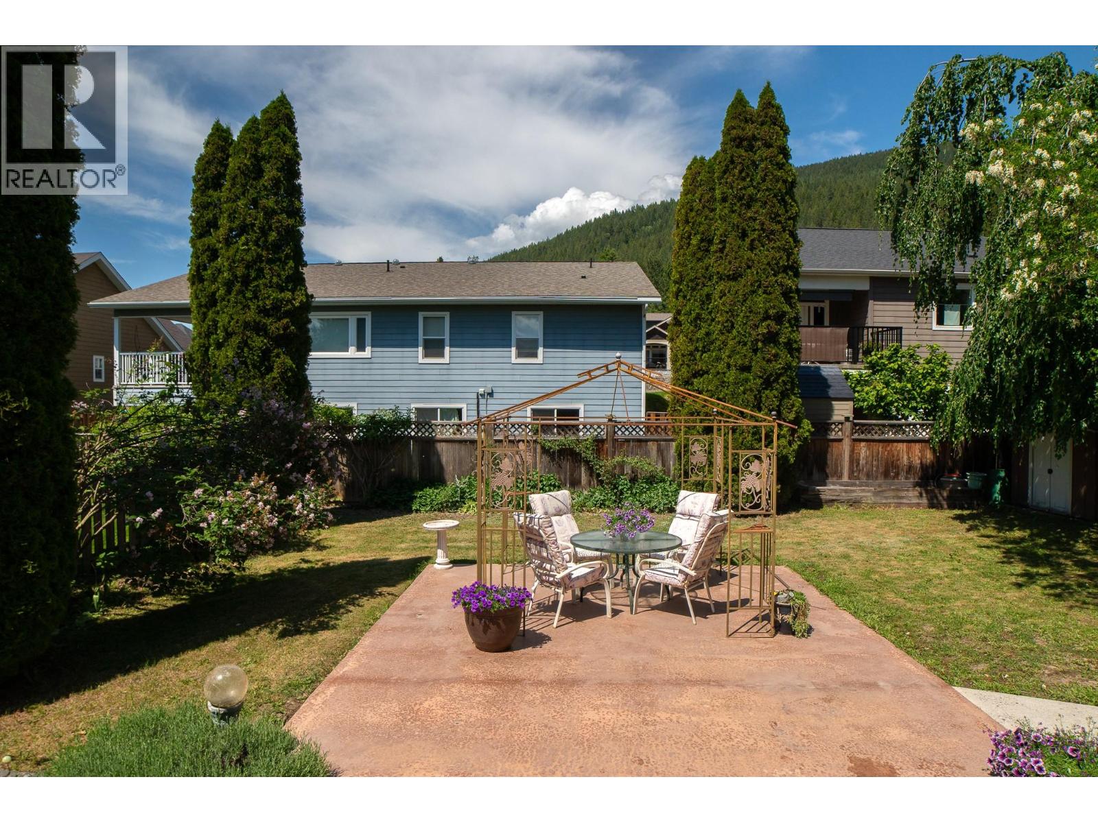 1924 Hurl Street, Creston, British Columbia  V0B 1G4 - Photo 52 - 10389386