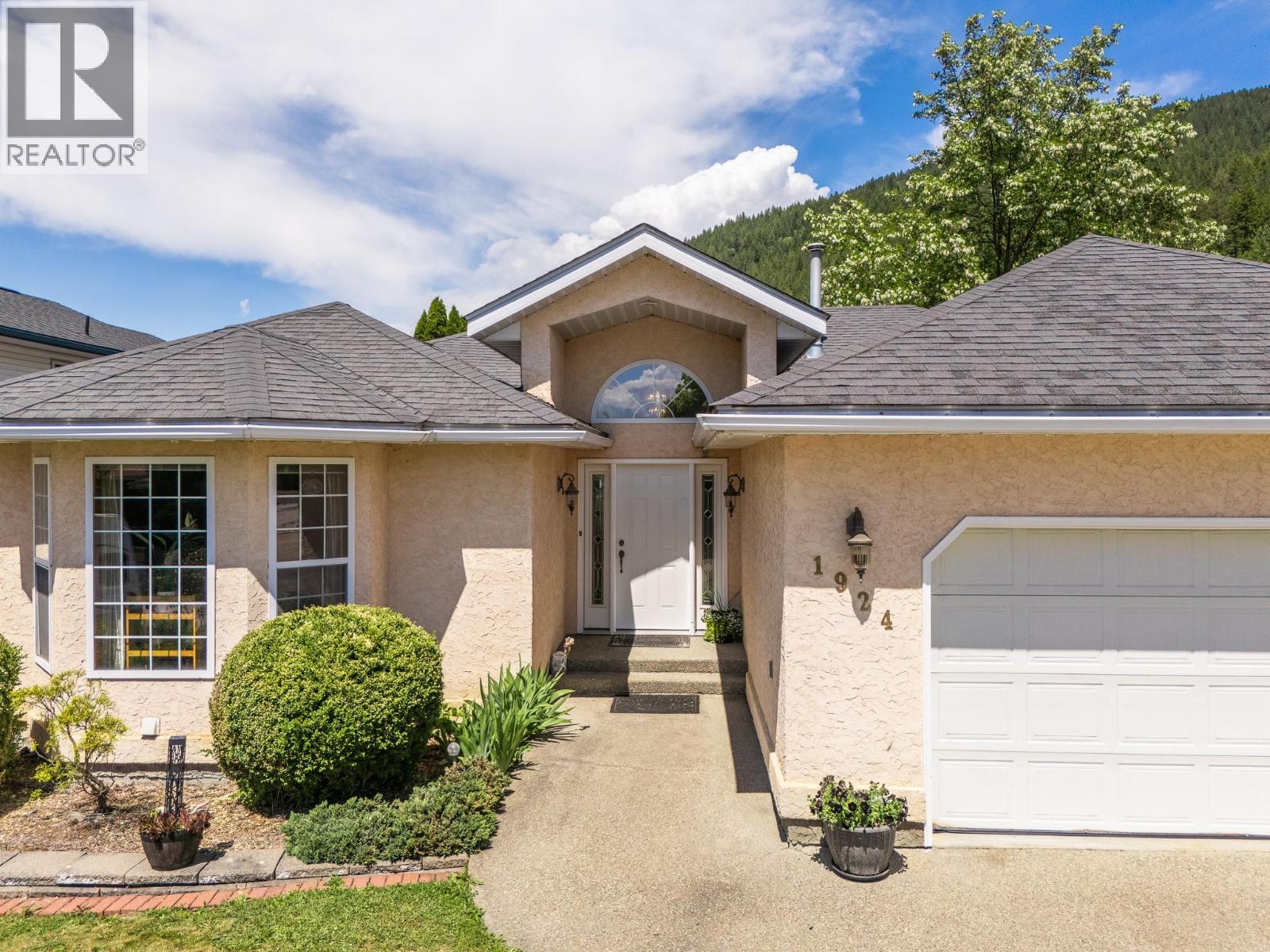 1924 Hurl Street, Creston, British Columbia  V0B 1G4 - Photo 67 - 10389386