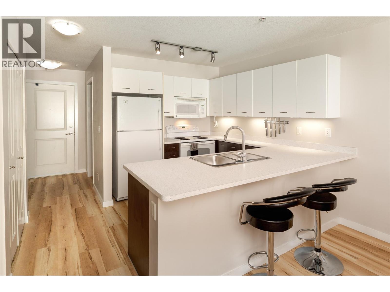 539 Yates Road Unit# 308, Kelowna, British Columbia  V1V 2T8 - Photo 3 - 10389070