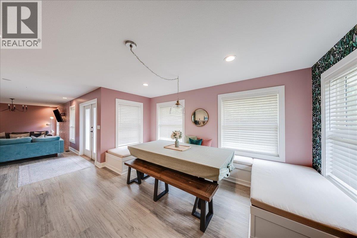 816 Columbia Road, Castlegar, British Columbia  V1N 4K6 - Photo 11 - 10388402