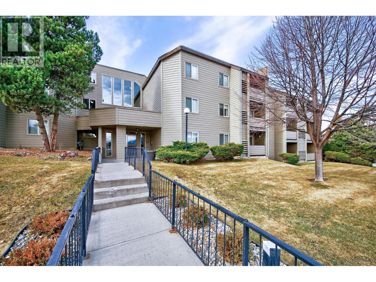 1560 Summit Drive Unit# 106, kamloops, British Columbia