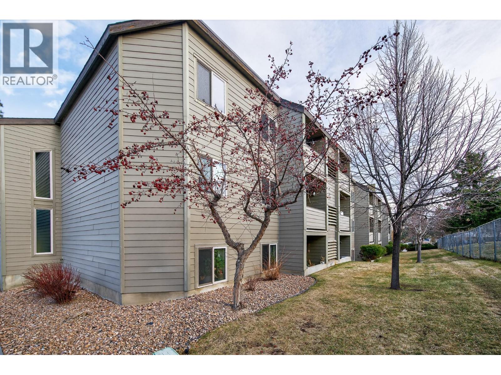 1560 Summit Drive Unit# 106, Kamloops, British Columbia  V2E 1R5 - Photo 11 - 10389317
