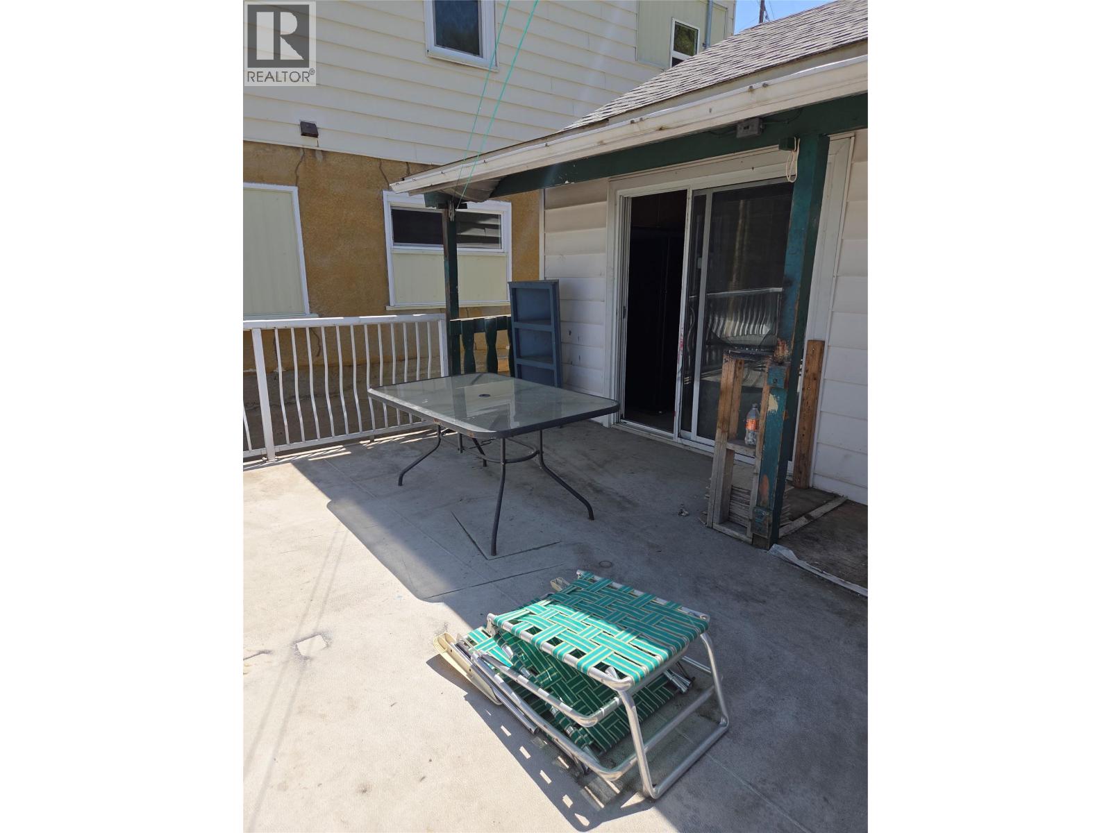 304 Mcanally Street, Trail, British Columbia  V1R 3R4 - Photo 14 - 10389199