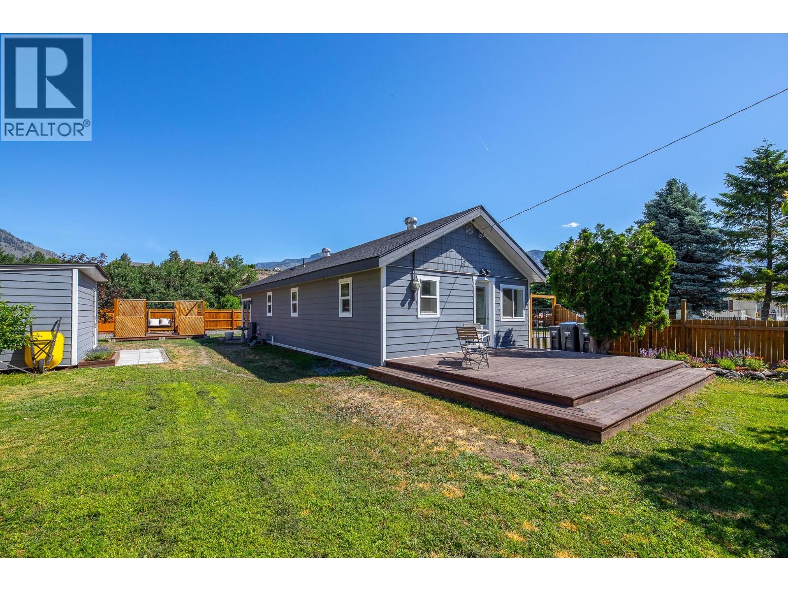 430 6th Avenue, Keremeos, British Columbia  V0X 1N3 - Photo 2 - 10389194