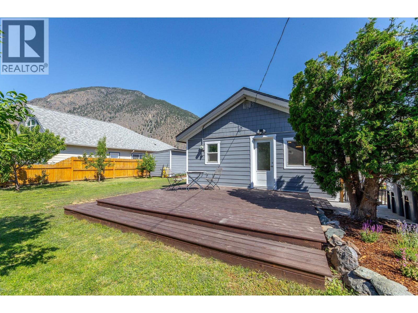 430 6th Avenue, Keremeos, British Columbia  V0X 1N3 - Photo 4 - 10389194