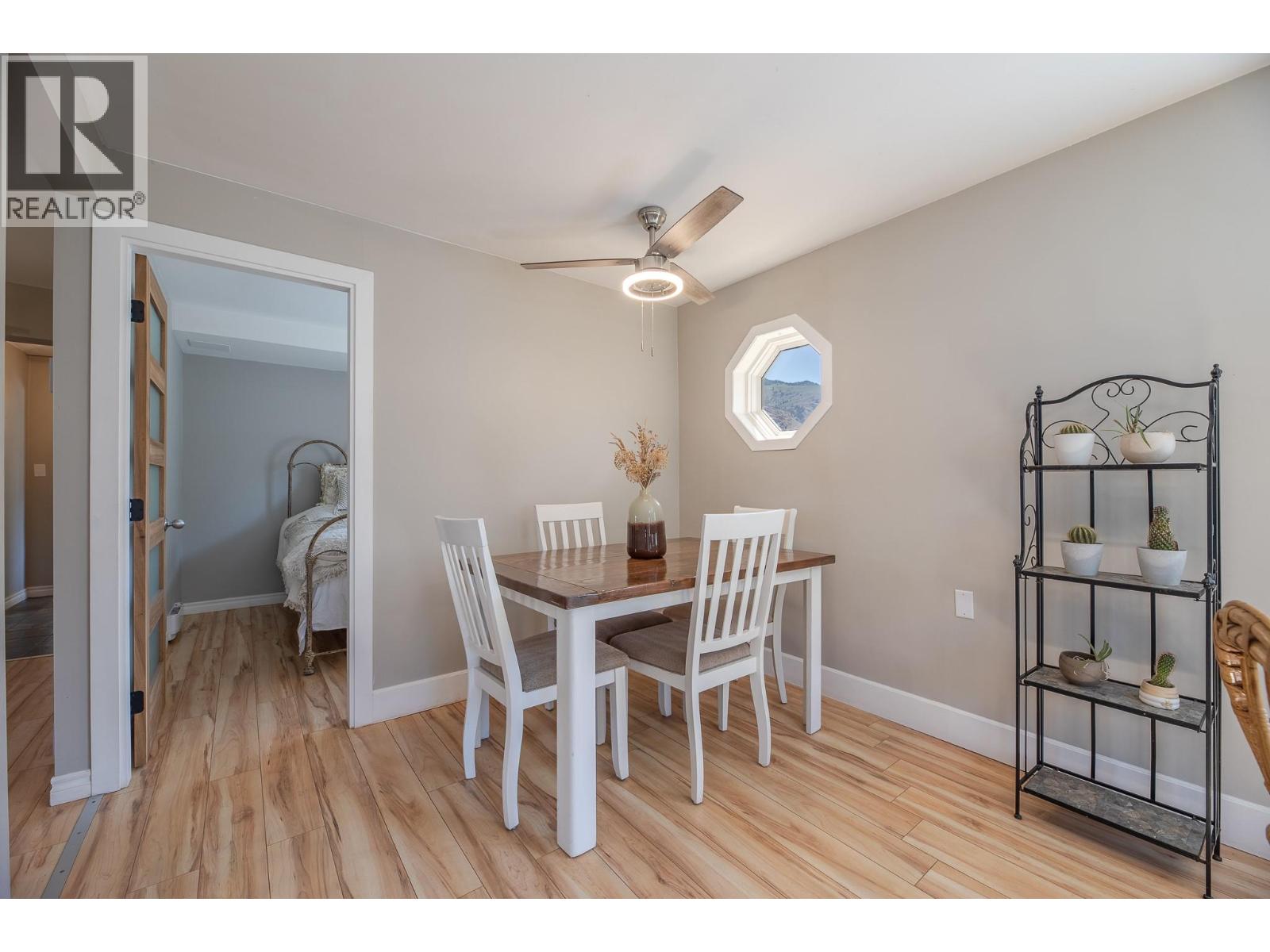 430 6th Avenue, Keremeos, British Columbia  V0X 1N3 - Photo 7 - 10389194